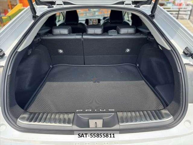 Toyota PRIUS PHV 2024-08 8628517-20