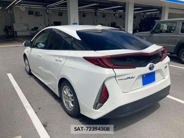 Toyota PRIUS PHV 2017-07 8628527-3
