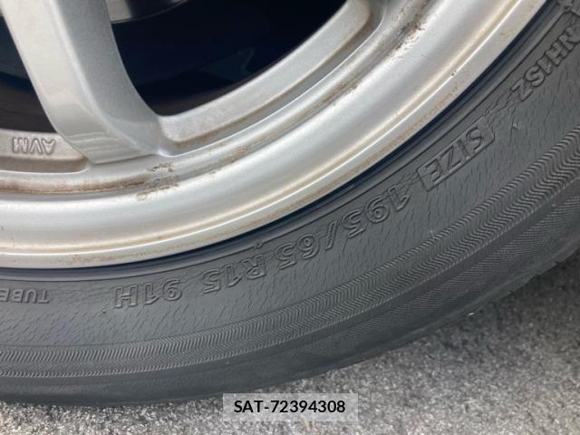Toyota PRIUS PHV 2017-07 8628527-5