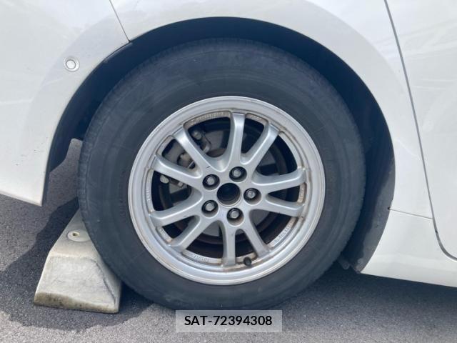 Toyota PRIUS PHV 2017-07 8628527-6