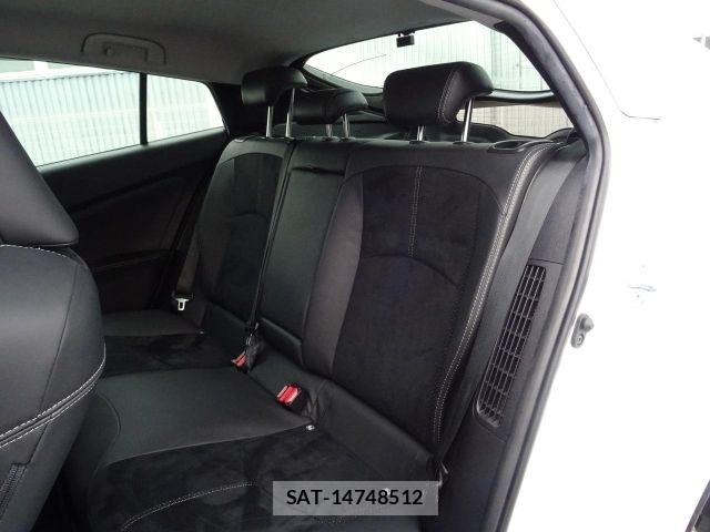Toyota PRIUS PHV 2021-08 8628519-12