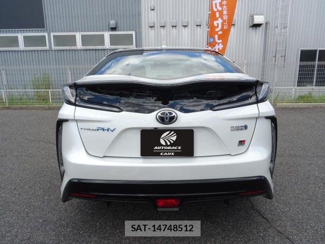 Toyota PRIUS PHV 2021-08 8628519-4