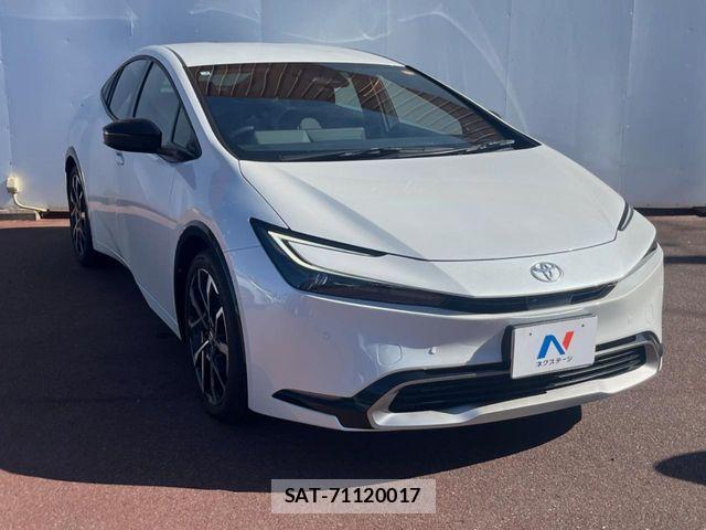 Toyota PRIUS PHV 2025-04 8628516-15