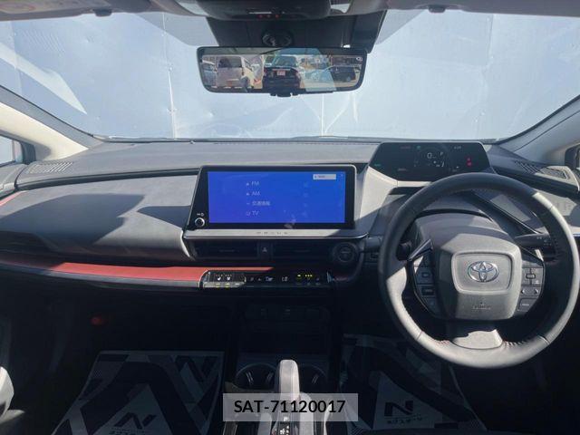 Toyota PRIUS PHV 2025-04 8628516-1