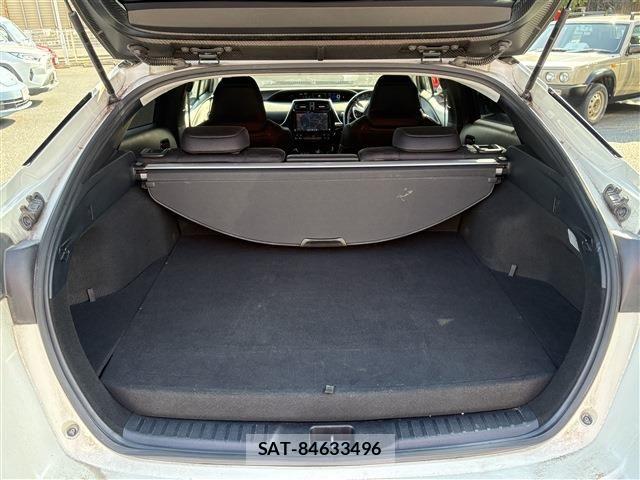 Toyota PRIUS PHV 2017-07 8666782-14