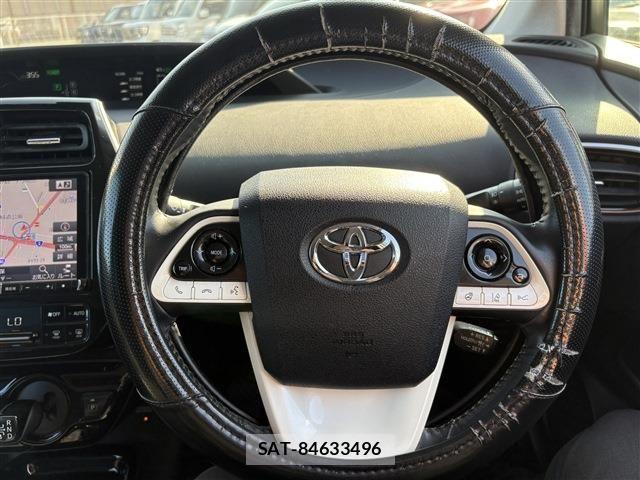 Toyota PRIUS PHV 2017-07 8666782-26