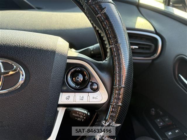 Toyota PRIUS PHV 2017-07 8666782-28