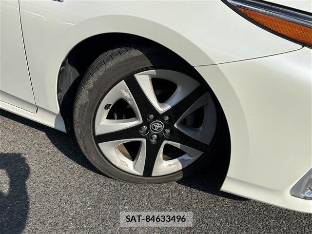 Toyota PRIUS PHV 2017-07 8666782-5