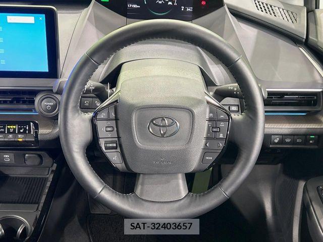 Toyota PRIUS PHV 2023-08 8666774-10