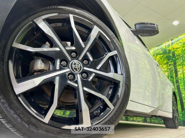 Toyota PRIUS PHV 2023-08 8666774-12