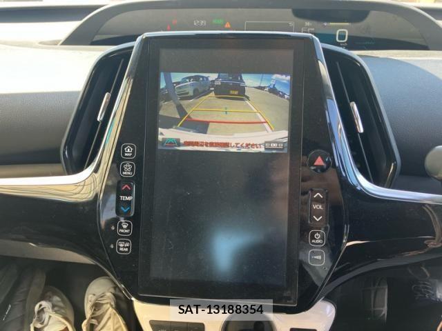 Toyota PRIUS PHV 2017-06 8661141-19