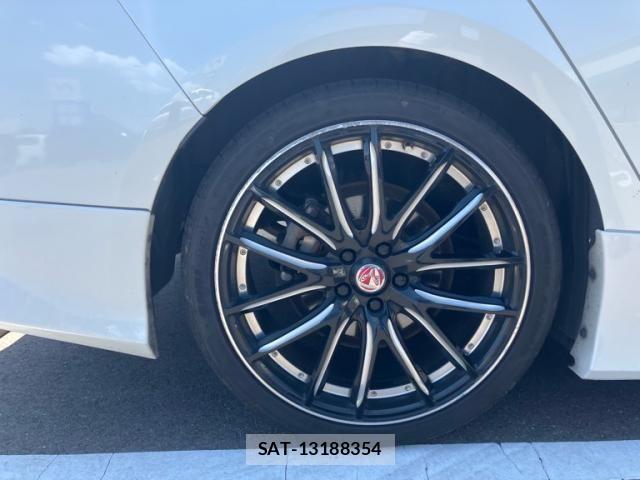 Toyota PRIUS PHV 2017-06 8661141-4