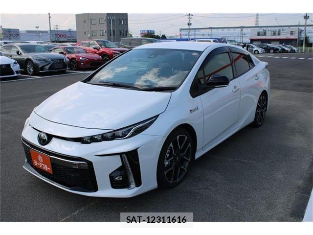 Toyota PRIUS PHV 2018-03 8661142-14
