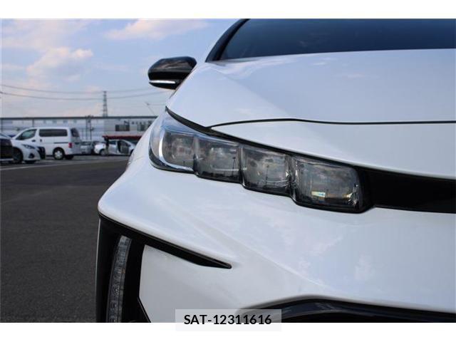 Toyota PRIUS PHV 2018-03 8661142-17