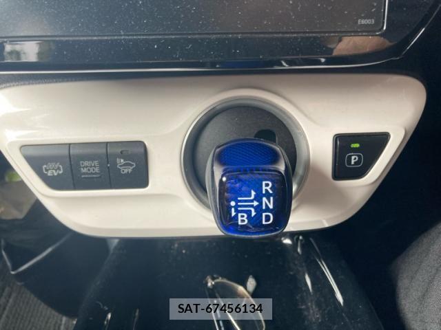 Toyota PRIUS PHV 2018-02 8661140-18
