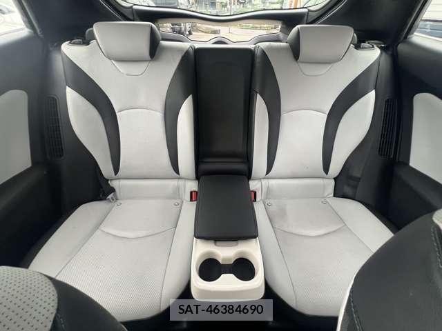 Toyota PRIUS PHV 2017-03 8666776-16