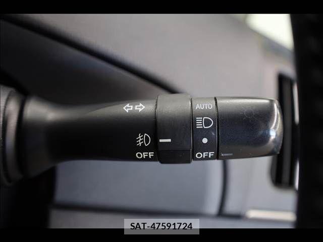 Toyota PRIUS PHV 2014-01 8686372-9