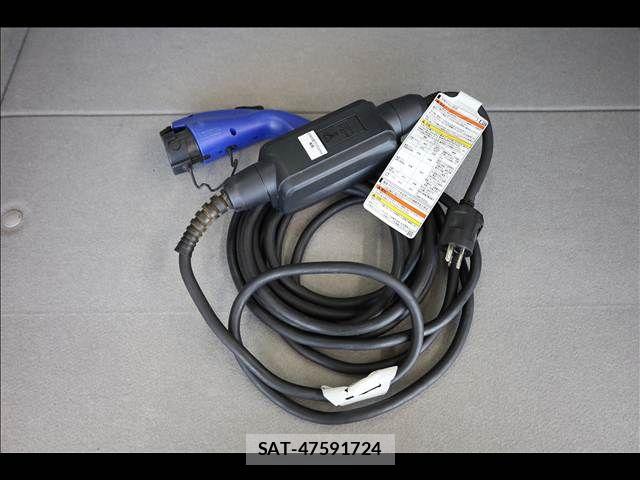 Toyota PRIUS PHV 2014-01 8686372-16