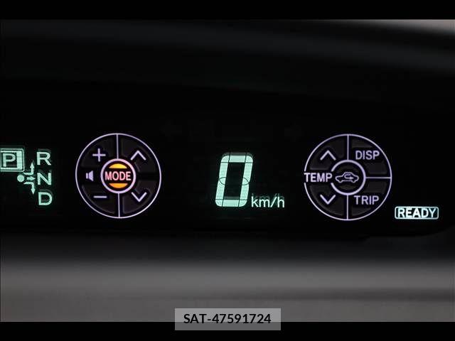 Toyota PRIUS PHV 2014-01 8686372-3