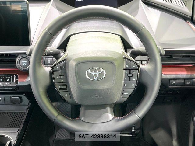 Toyota PRIUS PHV 2023-09 8686370-10