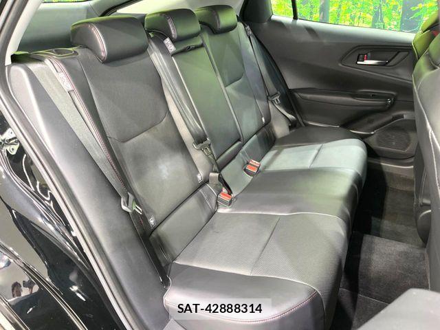 Toyota PRIUS PHV 2023-09 8686370-8