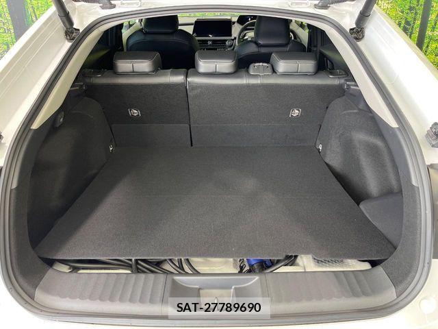 Toyota PRIUS PHV 2023-05 8686368-9