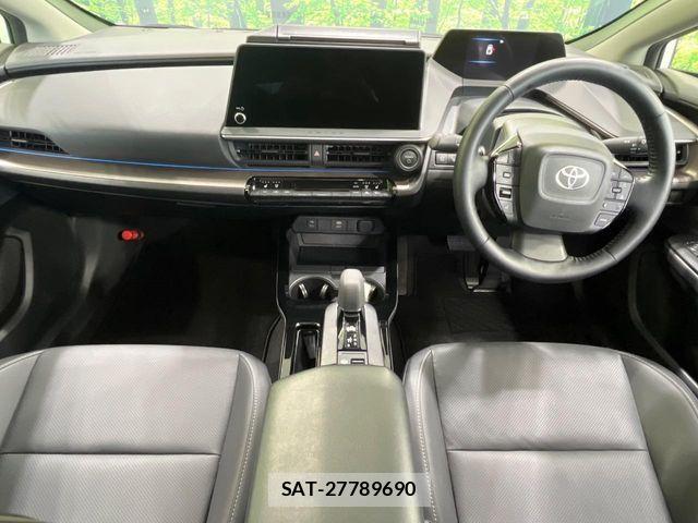 Toyota PRIUS PHV 2023-05 8686368-1