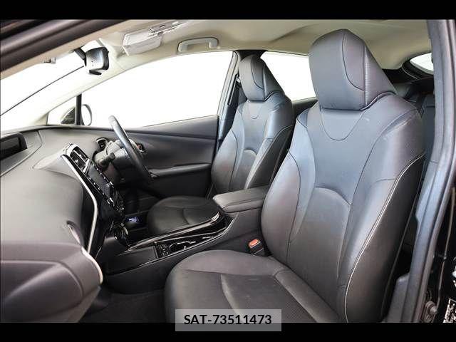 Toyota PRIUS PHV 2021-09 8686371-17