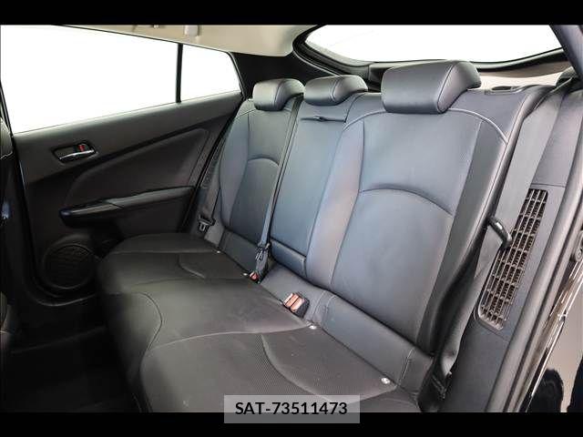 Toyota PRIUS PHV 2021-09 8686371-18