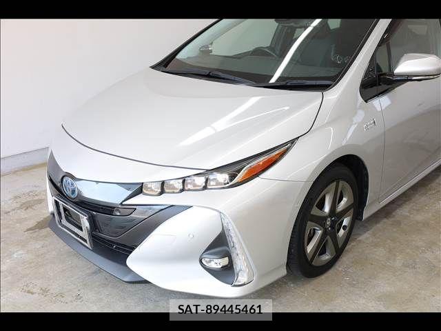 Toyota PRIUS PHV 2021-08 8745408-12