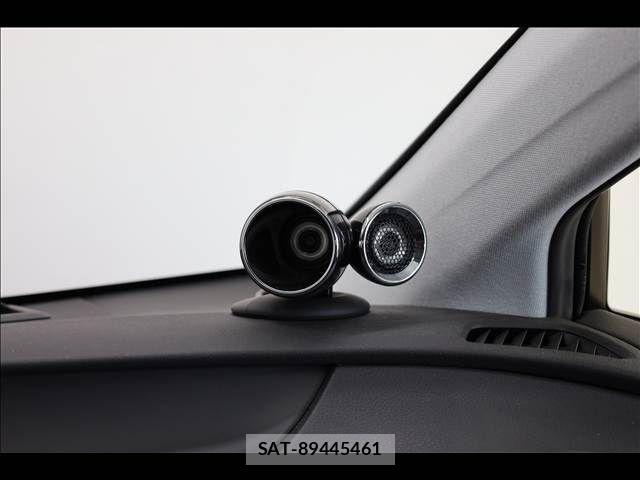 Toyota PRIUS PHV 2021-08 8745408-16