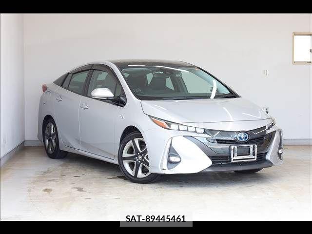 Toyota PRIUS PHV 2021-08 8745408-1