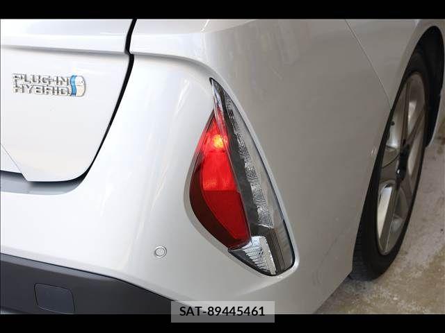 Toyota PRIUS PHV 2021-08 8745408-4