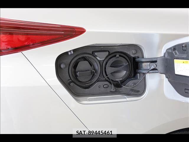 Toyota PRIUS PHV 2021-08 8745408-5