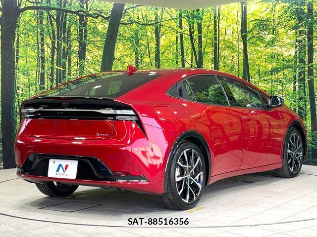 Toyota PRIUS PHV 2023-05 8745406-16