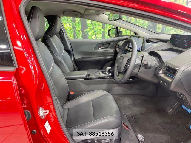 Toyota PRIUS PHV 2023-05 8745406-7