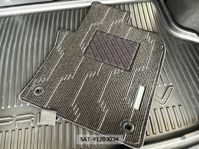 Toyota PRIUS PHV 2022-10 8745405-17