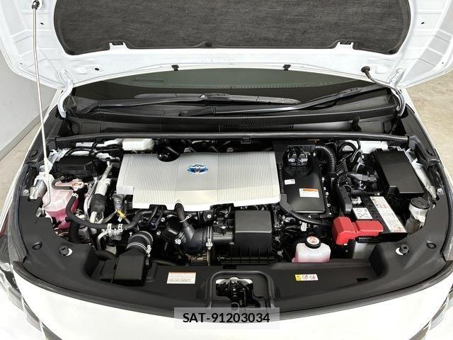 Toyota PRIUS PHV 2022-10 8745405-29