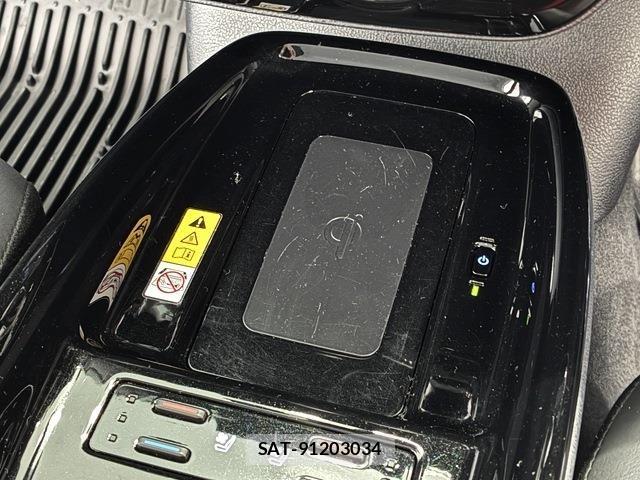 Toyota PRIUS PHV 2022-10 8745405-6