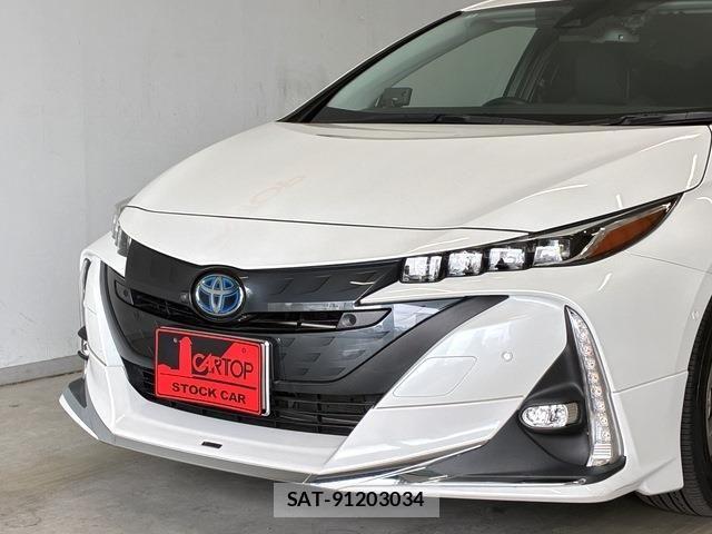 Toyota PRIUS PHV 2022-10 8745405-7