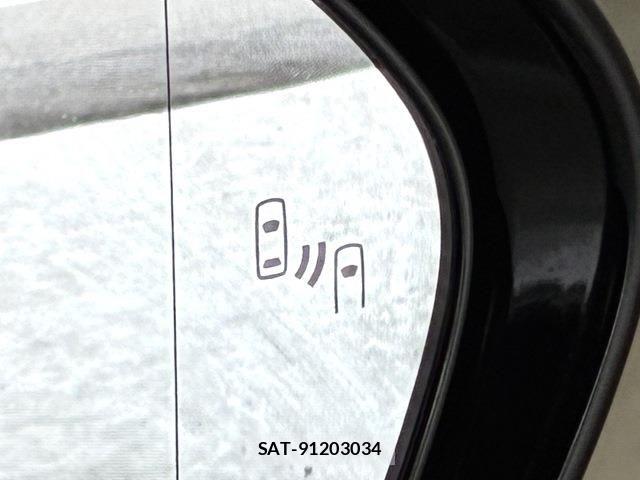 Toyota PRIUS PHV 2022-10 8745405-8
