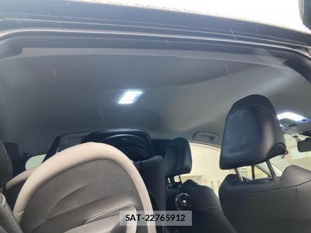 Toyota PRIUS PHV 2022-11 8745407-11