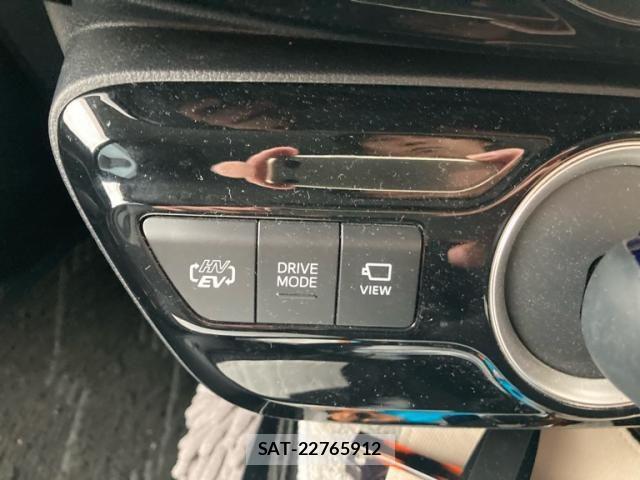 Toyota PRIUS PHV 2022-11 8745407-21