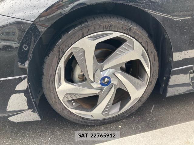 Toyota PRIUS PHV 2022-11 8745407-2