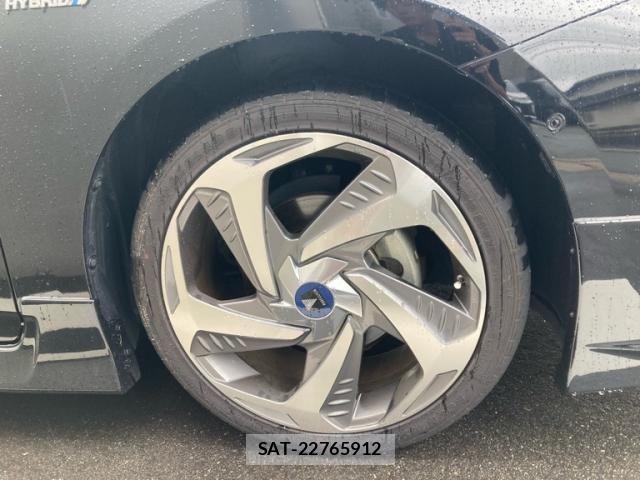 Toyota PRIUS PHV 2022-11 8745407-3
