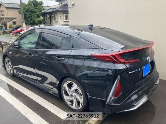 Toyota PRIUS PHV 2022-11 8745407-4
