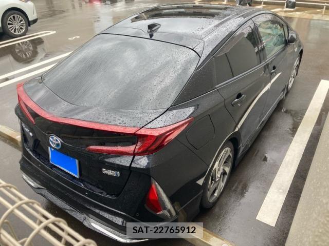 Toyota PRIUS PHV 2022-11 8745407-5
