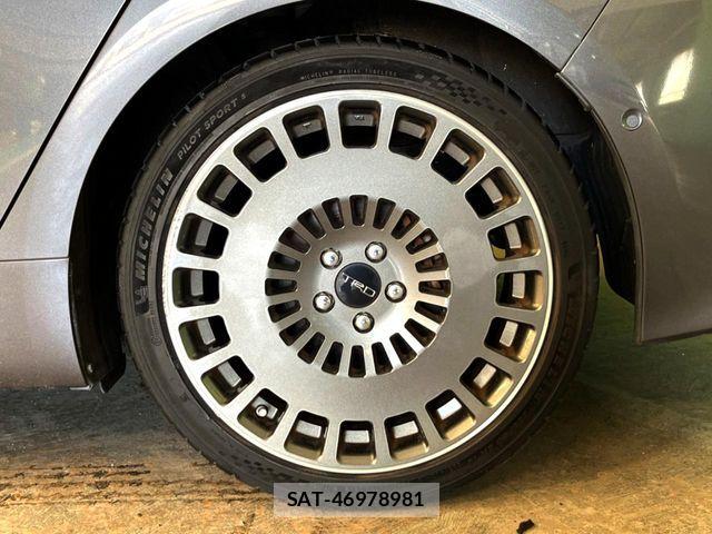 Toyota PRIUS PHV 2017-02 8745409-19
