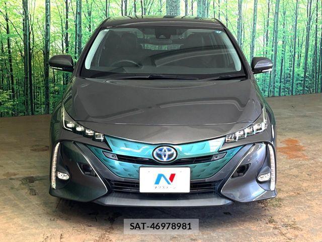 Toyota PRIUS PHV 2017-02 8745409-7