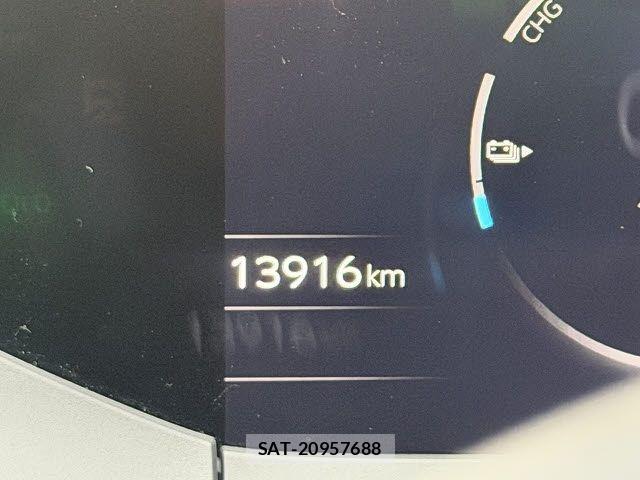 Toyota PRIUS PHV 2023-05 8745404-21